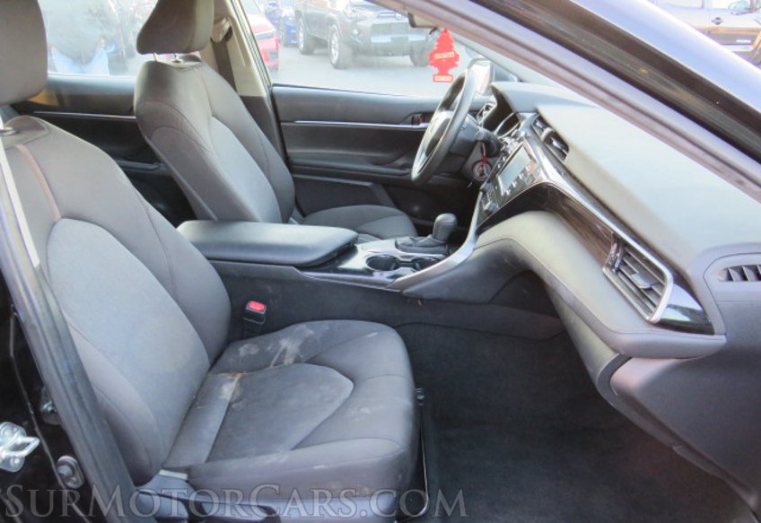 2020 Toyota Camry - Image 23