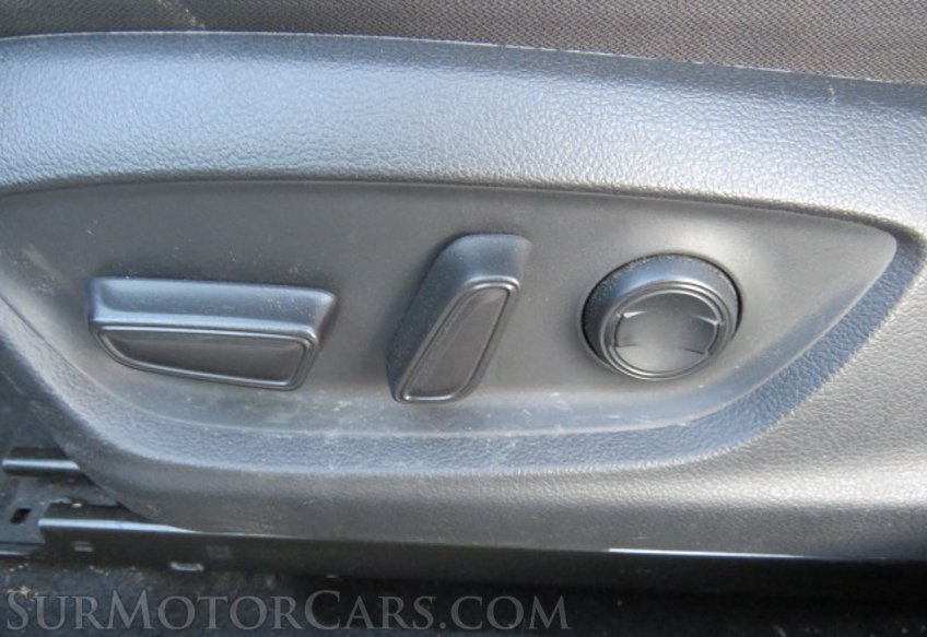 2020 Toyota Camry - Image 38