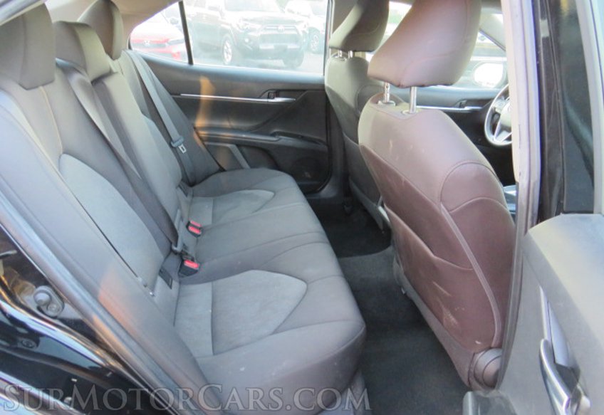 2020 Toyota Camry - Image 29