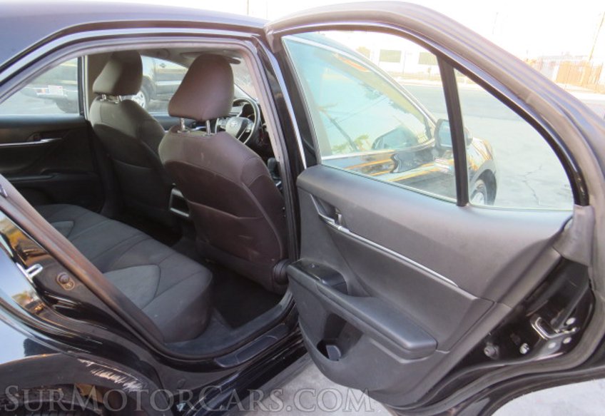 2020 Toyota Camry - Image 21