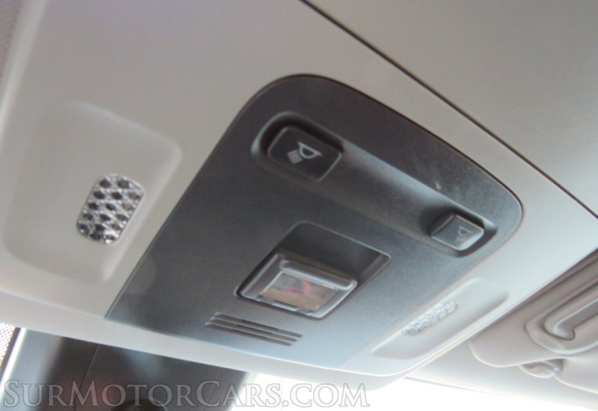 2020 Toyota Camry - Image 34