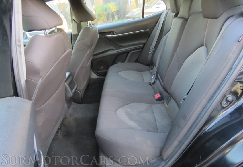 2020 Toyota Camry - Image 28