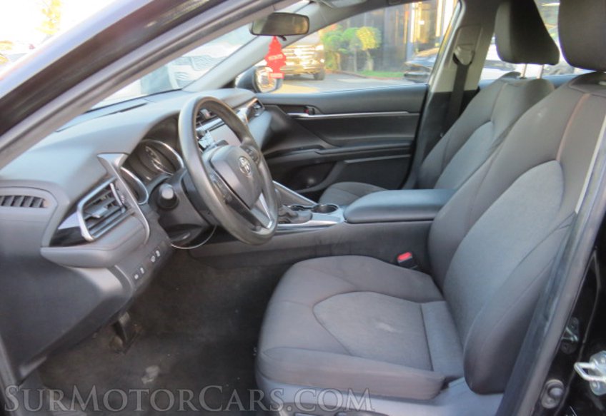 2020 Toyota Camry - Image 22