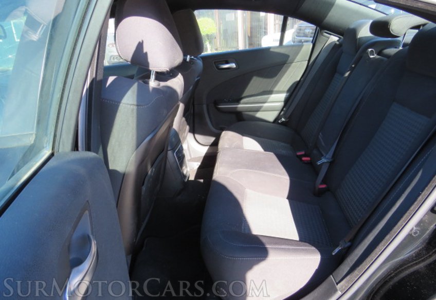 2019 Dodge Charger - Image 30