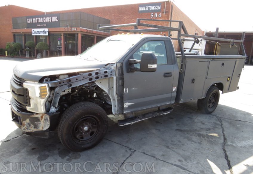 2019 Ford Super Duty F-350 SRW - Image 2