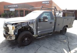 2019 Ford Super Duty F-350 SRW - Image 2