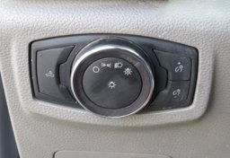 2019 Ford Super Duty F-350 SRW - Image 30