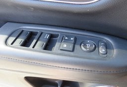 2017 Honda HR-V - Image 45