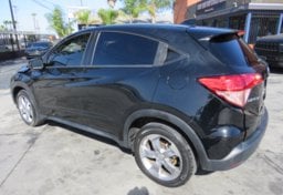 2017 Honda HR-V - Image 9
