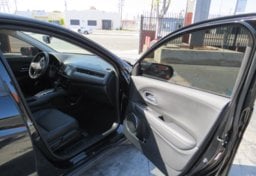 2017 Honda HR-V - Image 22