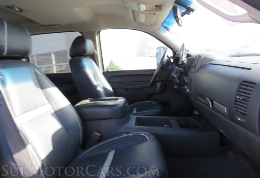 2012 GMC Sierra 2500HD - Image 26