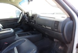 2012 GMC Sierra 2500HD - Image 28