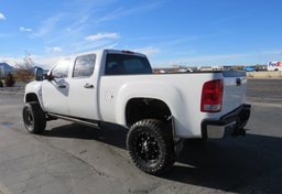2012 GMC Sierra 2500HD - Image 8