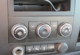 2012 GMC Sierra 2500HD - Image 38