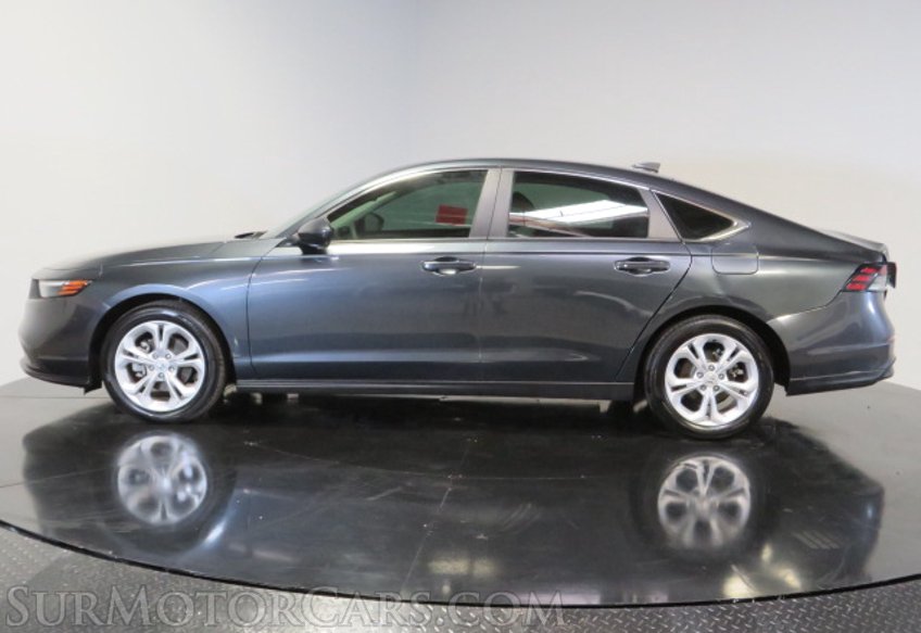 2023 Honda Accord - Image 11