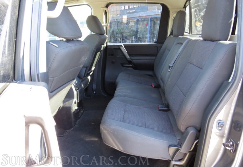 2014 Nissan Titan - Image 30