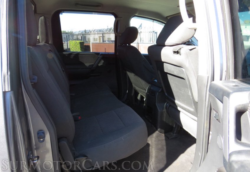 2014 Nissan Titan - Image 31