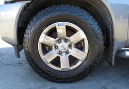 2014 Nissan Titan - Image 16