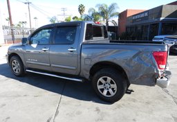 2014 Nissan Titan - Image 6