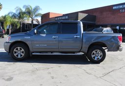 2014 Nissan Titan - Image 11