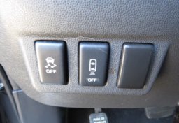 2014 Nissan Titan - Image 38