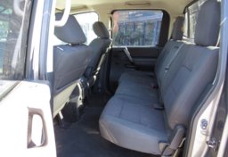 2014 Nissan Titan - Image 28