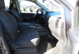 2014 Nissan Titan - Image 25