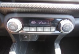 2020 Nissan Kicks - Image 40