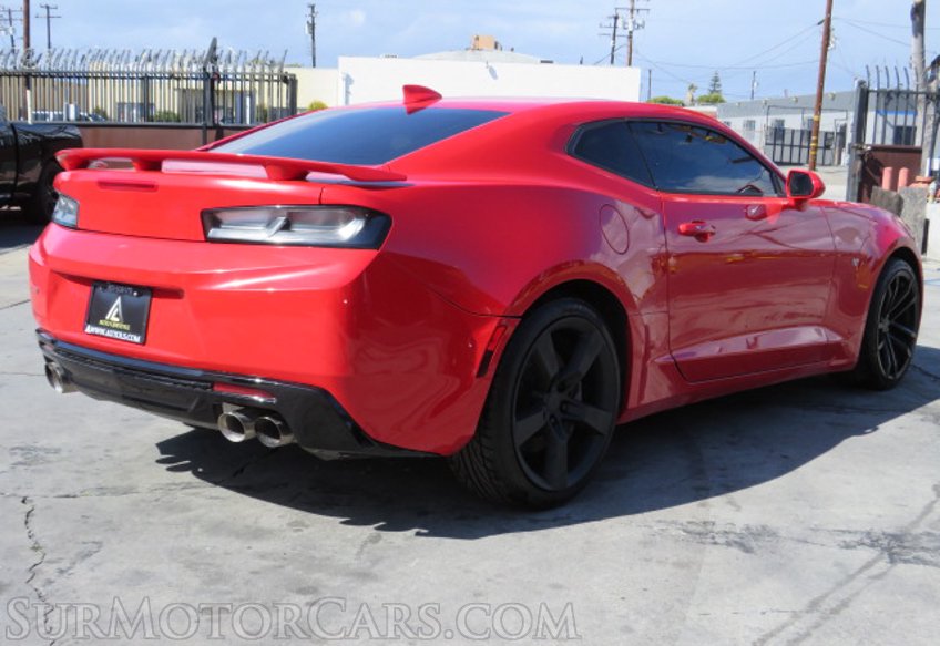 2018 Chevrolet Camaro - Image 8