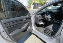 2021 Honda Accord Sedan - Image 21