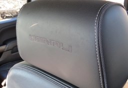 2017 GMC Sierra 1500 - Image 40