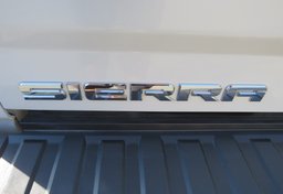 2017 GMC Sierra 1500 - Image 17