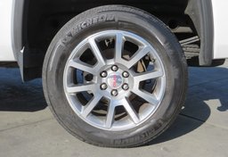 2017 GMC Sierra 1500 - Image 19