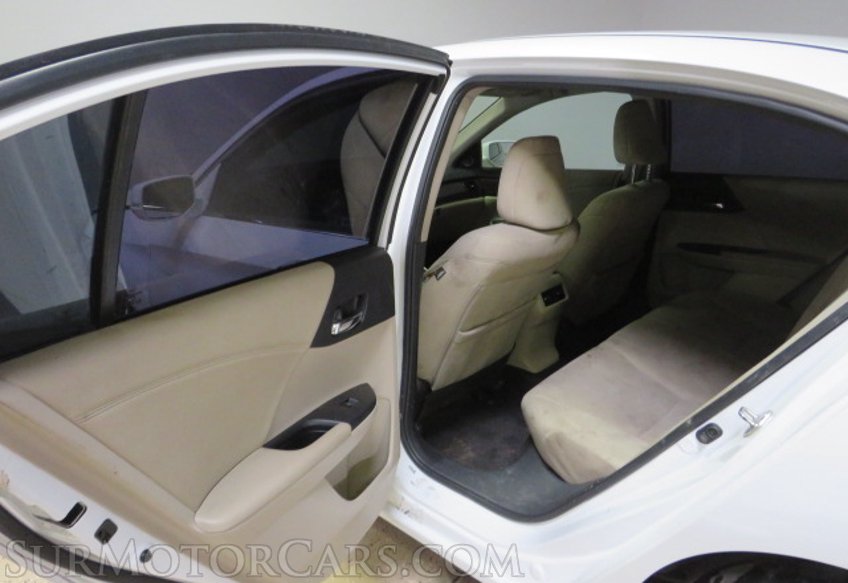 2017 Honda Accord - Image 25