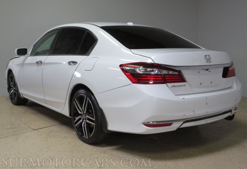 2017 Honda Accord - Image 8