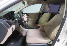 2017 Honda Accord - Image 23