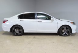 2017 Honda Accord - Image 9