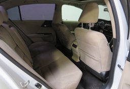 2017 Honda Accord - Image 27