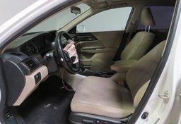 2017 Honda Accord - Image 24