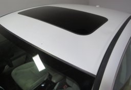 2017 Honda Accord - Image 13