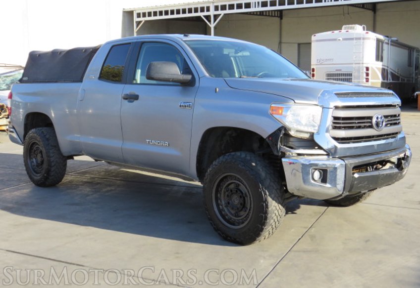 2014 Toyota Tundra 4WD Truck - Image 3