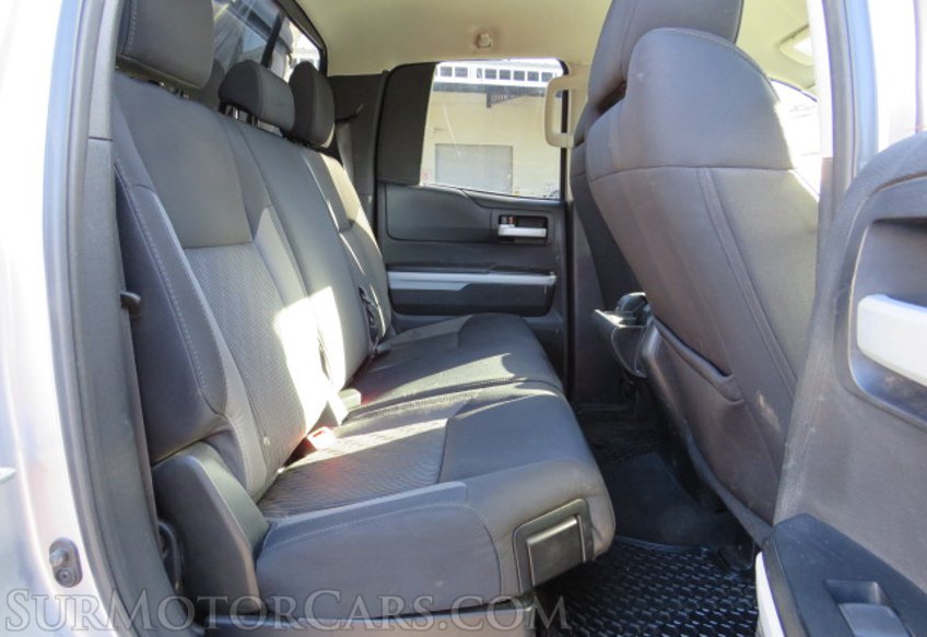 2014 Toyota Tundra 4WD Truck - Image 29