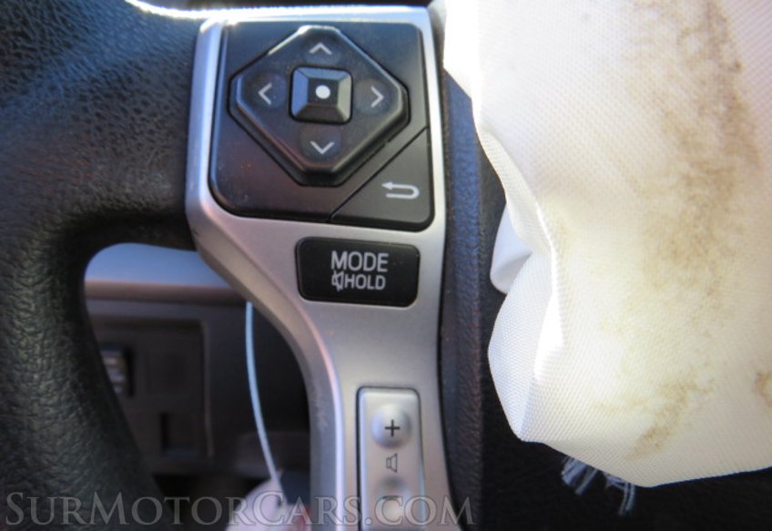 2014 Toyota Tundra 4WD Truck - Image 33