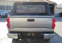 2014 Toyota Tundra 4WD Truck - Image 9