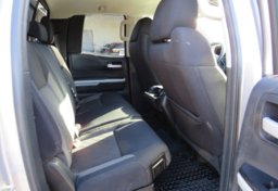 2014 Toyota Tundra 4WD Truck - Image 31