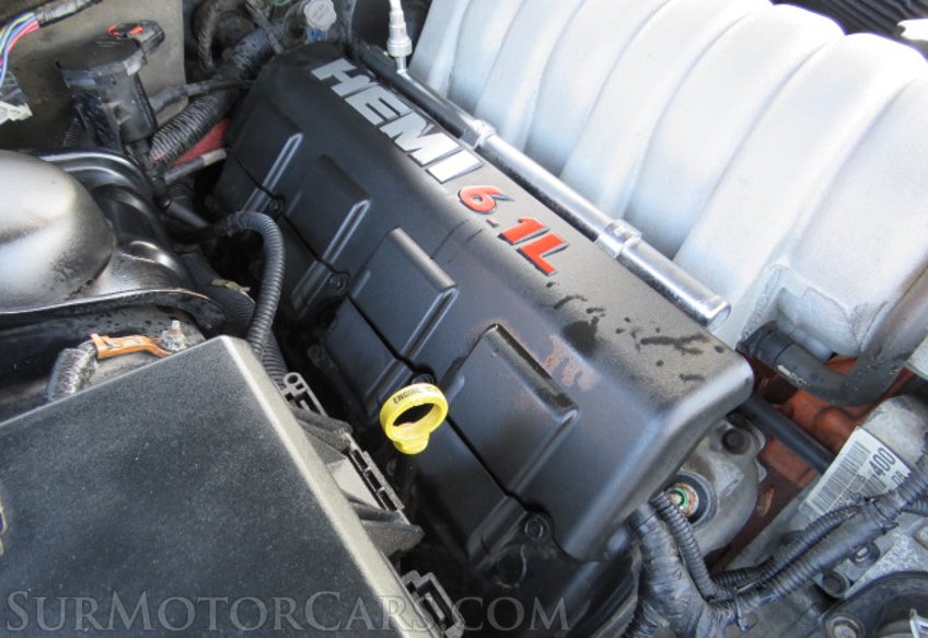 2009 Dodge Challenger SRT8 - Image 33