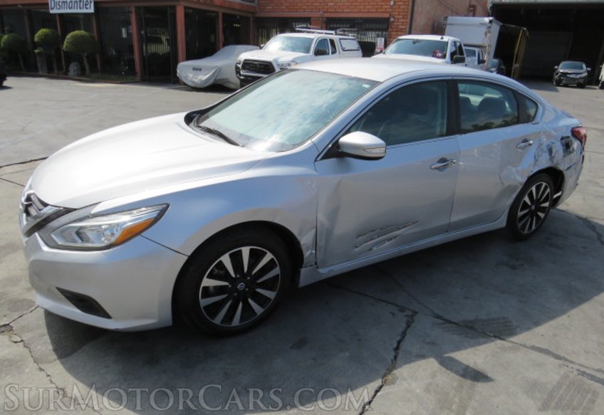 2018 Nissan Altima - Image 2