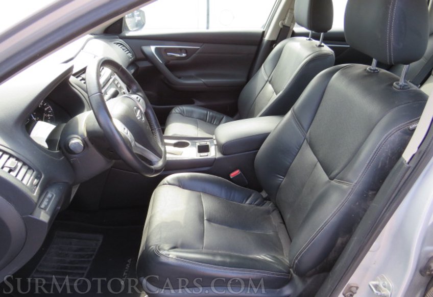 2018 Nissan Altima - Image 25