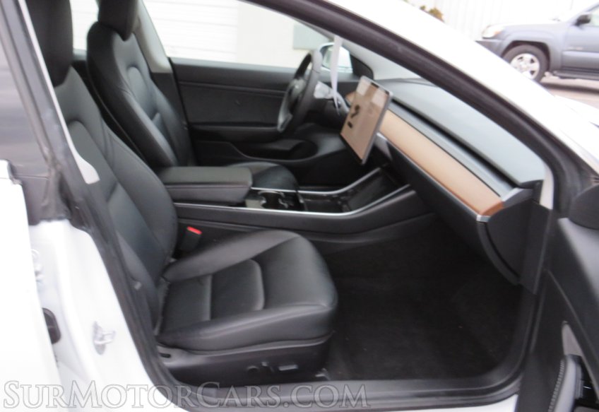 2020 Tesla Model 3 - Image 30