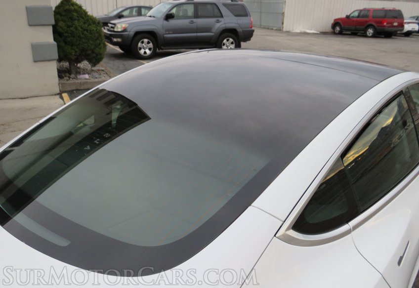 2020 Tesla Model 3 - Image 17